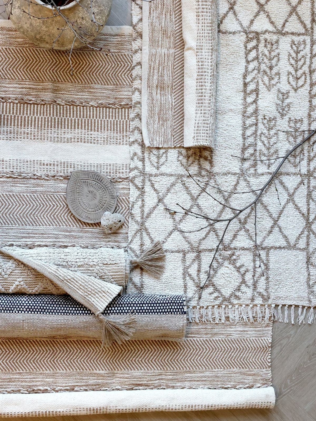 Nature patterned rug, 180 x 120 cm
