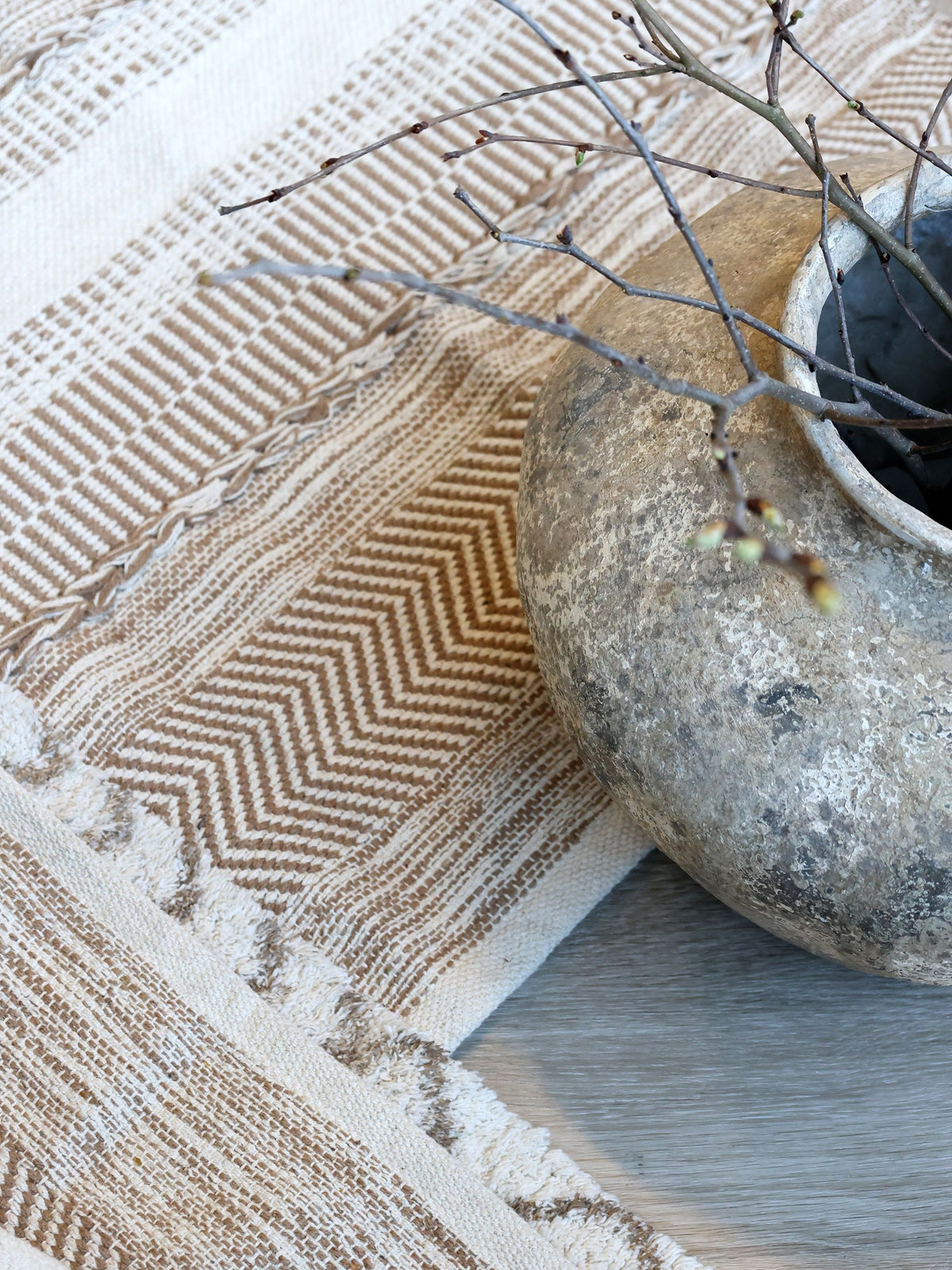 Nature patterned rug, 180 x 120 cm