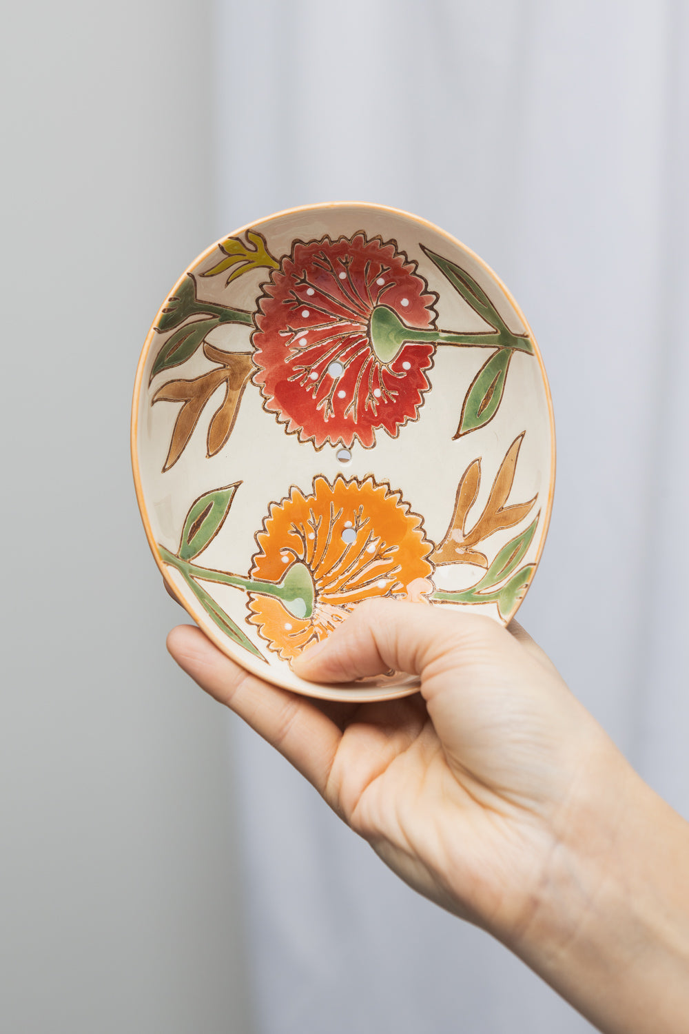 Summer soap dish, red flowers