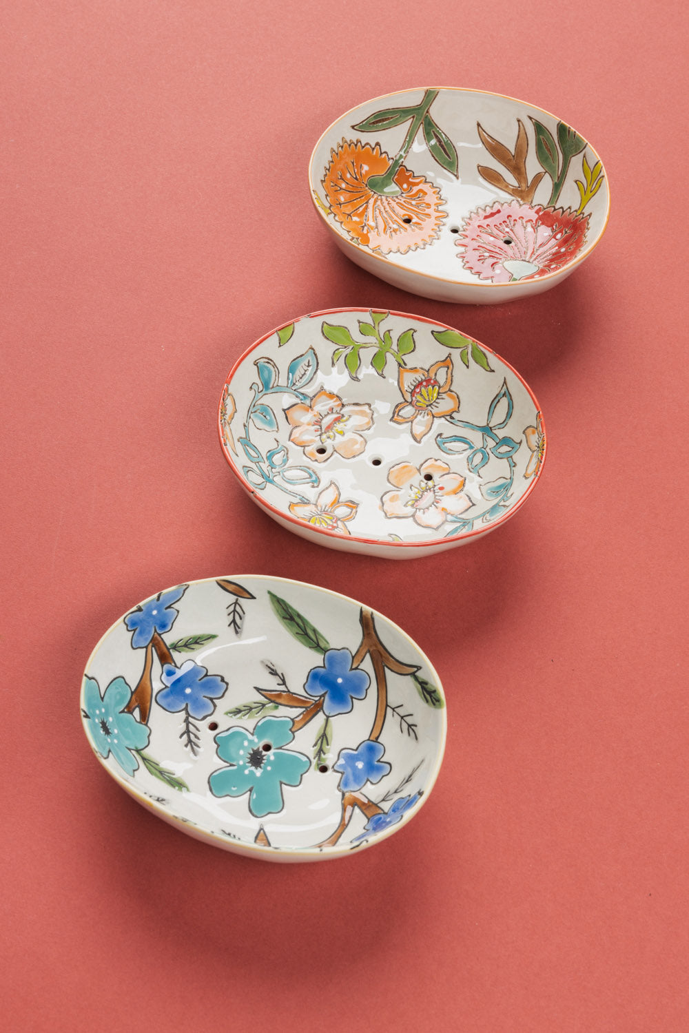 Summer soap dish, red flowers