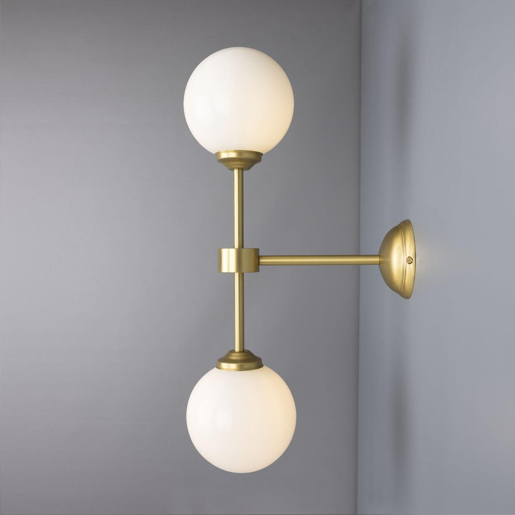 Yaounde Double Globe wall lamp
