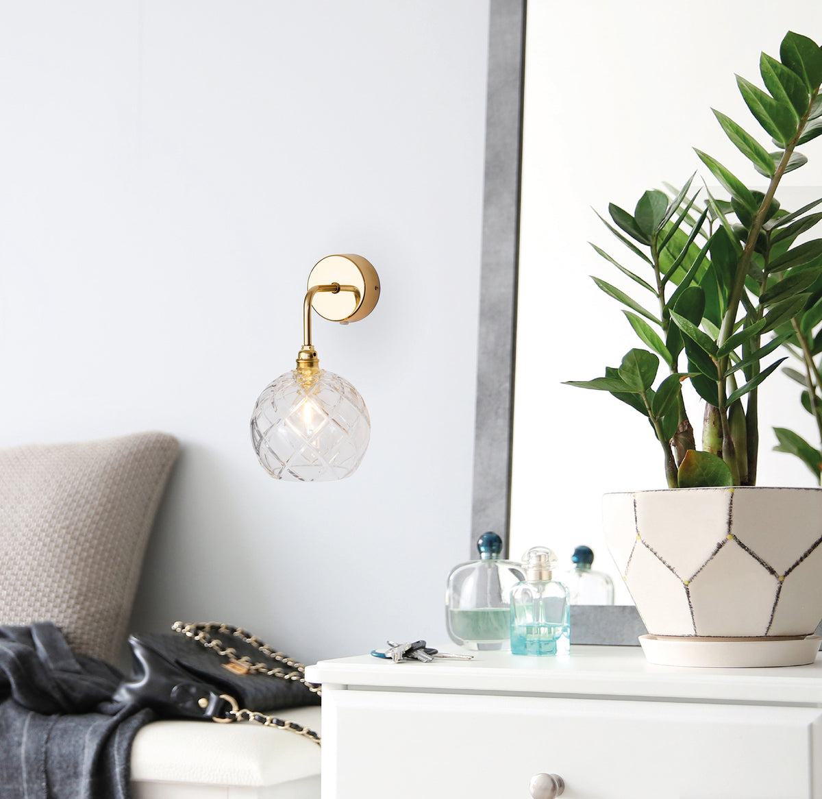 Rowan Crystal S wall lamp, Small Check Gold, ø15.5 cm