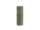 Žvakė Macon Rustic Pillar Olive, 80 val., H20 cm