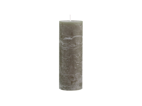 Žvakė Macon Rustic Pillar Olive, 80 val., H20 cm