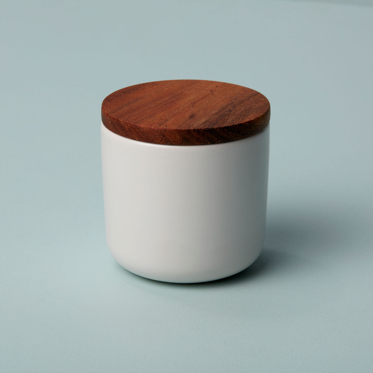 Dry goods storage jar with lid S, white