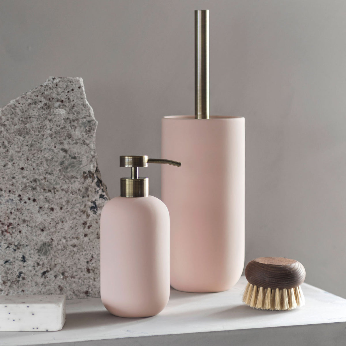Lotus Powder Rose toothbrush holder