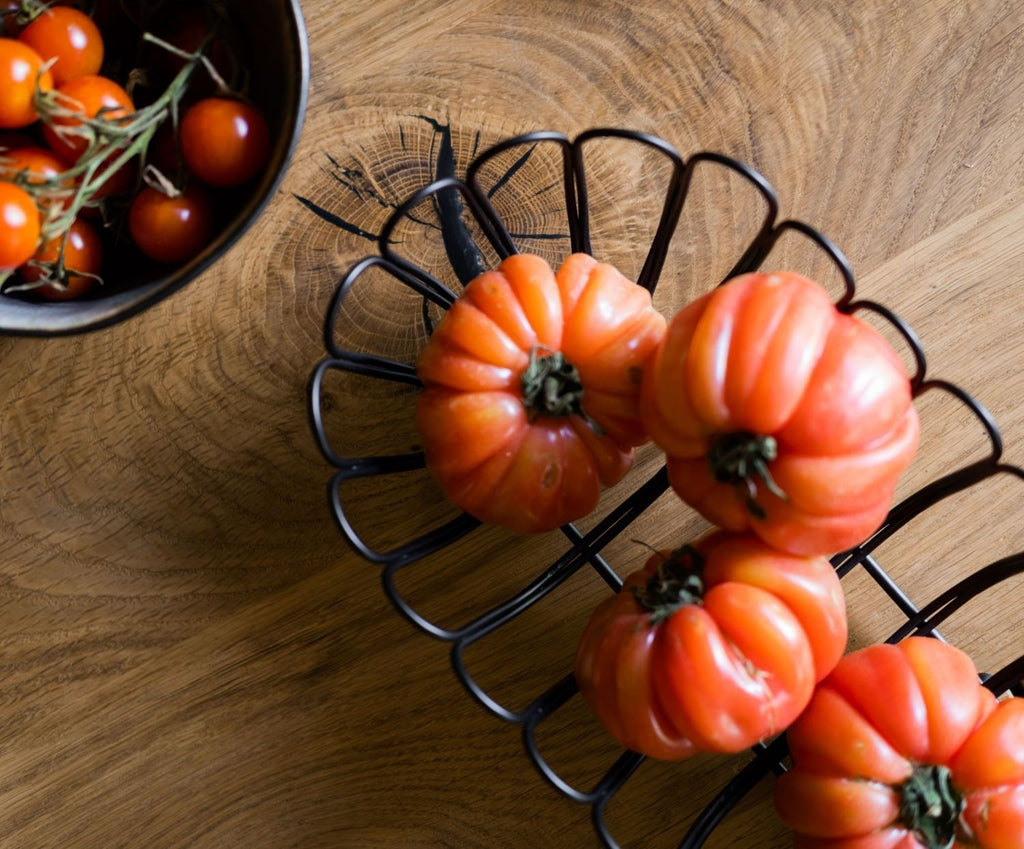 BLACK METAL OVAL fruit/vegetable bowl