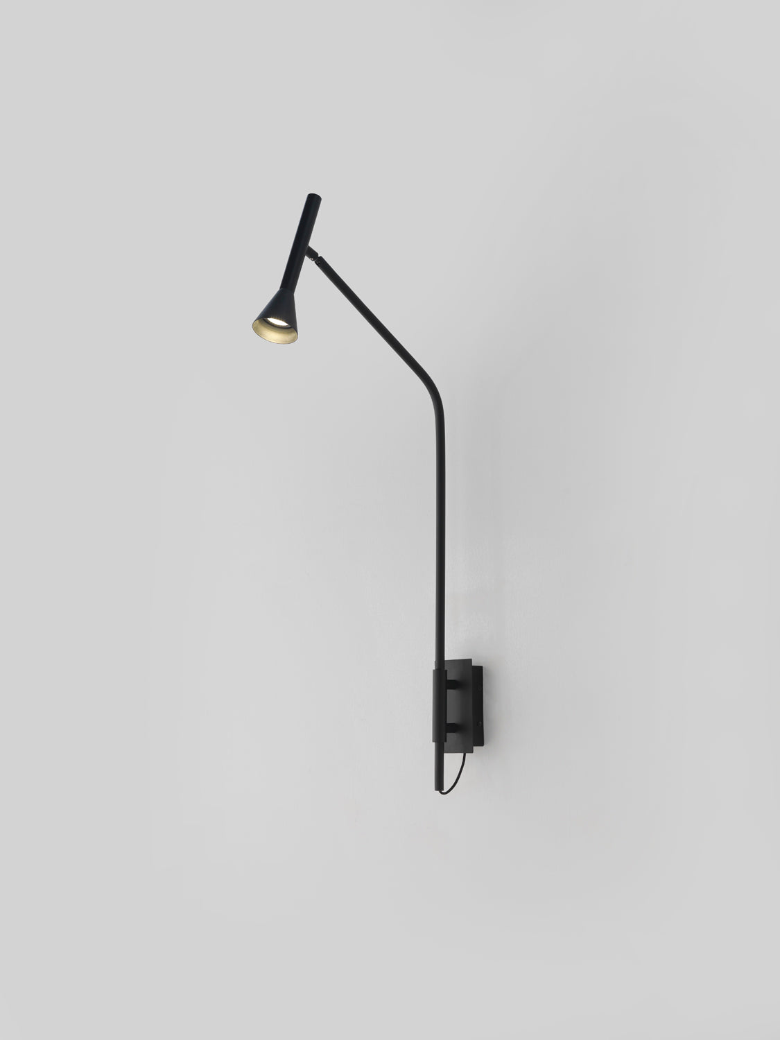 Lyb wall lamp